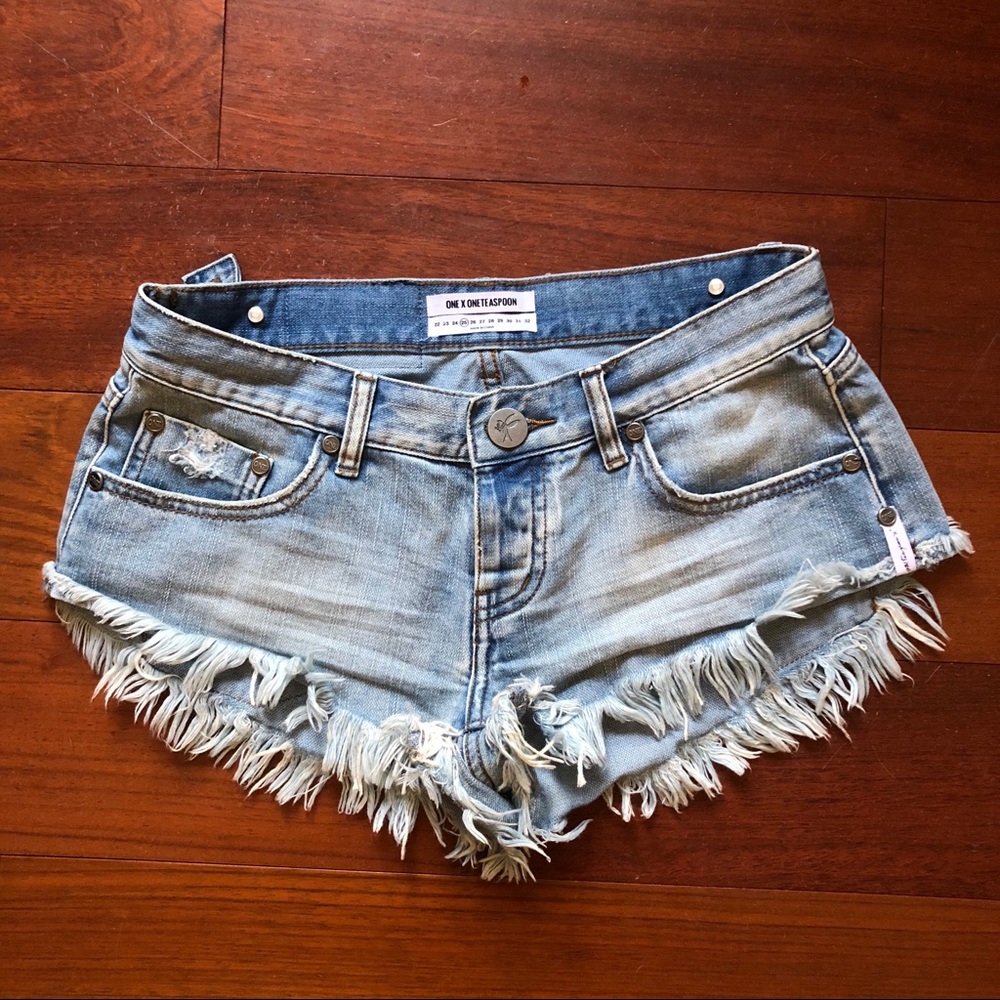 One Teaspoon Hendrixe No. 2S Low Waist Denim Short
